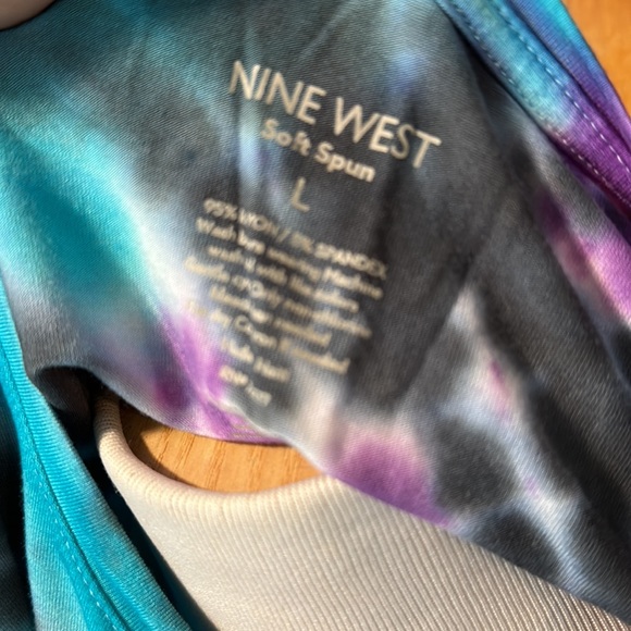 Tye dye t-shirt - Picture 7 of 7